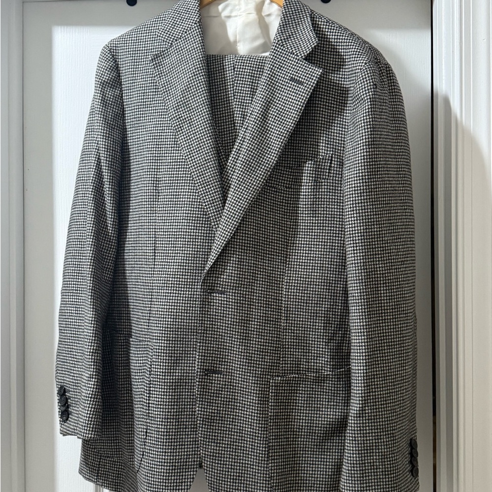 Suitsupply Black and White Houndstooth Blazer